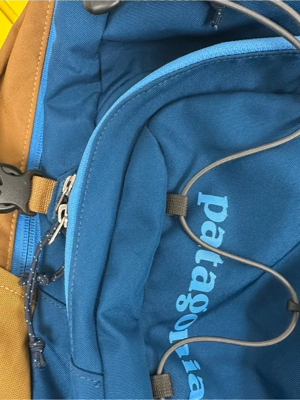 Patagonia Chacabuco 32L Hiking Backpack Big Sur Blue Fits Max 15
